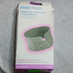 Frida Mom Postpartum Support Binder